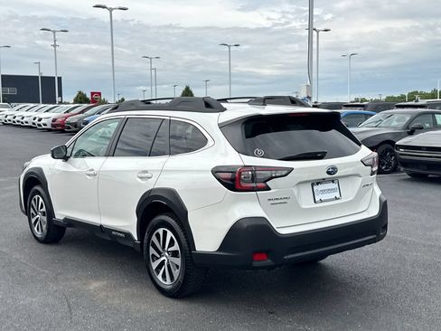 Used 2024 Subaru Outback Premium AWD/4WD image 5