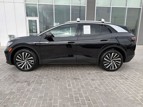 Used 2023 Volkswagen ID.4 Pro S Plus image 2