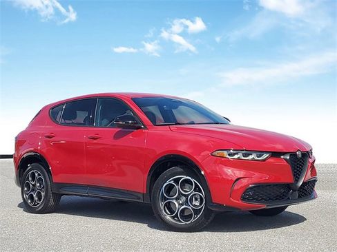 New 2025 Alfa Romeo Tonale image 1