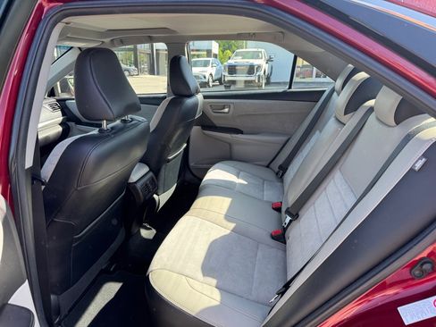 Used 2017 Toyota Camry XSE w/ Moonroof Package FWD image 34