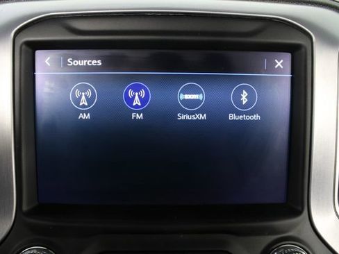 Used 2022 GMC Sierra 1500 Elevation image 5