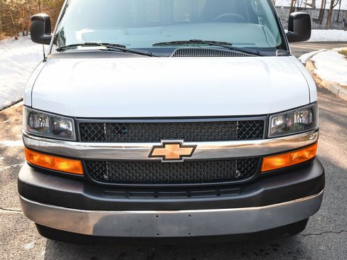Used 2024 Chevrolet Express 2500 w/ Driver Convenience Package image 23
