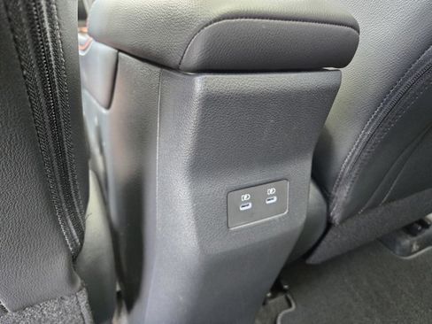 Used 2025 Nissan Kicks SR w/ SR Premium Package AWD/4WD image 31