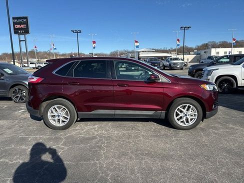 Certified 2022 Ford Edge SEL w/ Convenience Package image 4