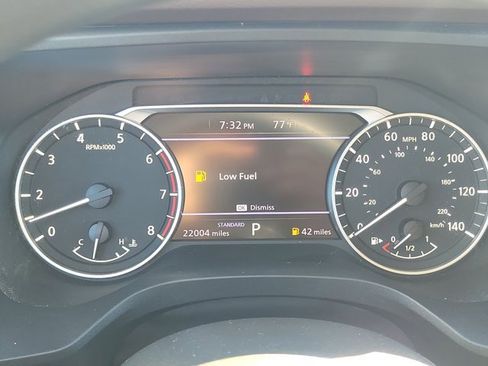 Used 2023 Nissan Rogue S image 25