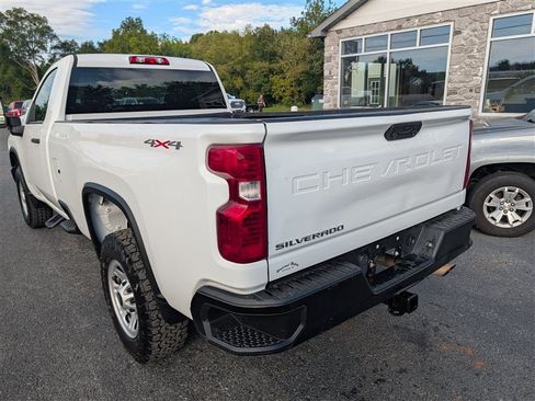 Used 2022 Chevrolet Silverado 2500 W/T w/ WT Convenience Package AWD/4WD image 5