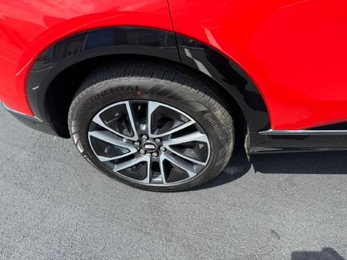 Certified 2025 Cadillac Optiq Sport 1 AWD/4WD image 11