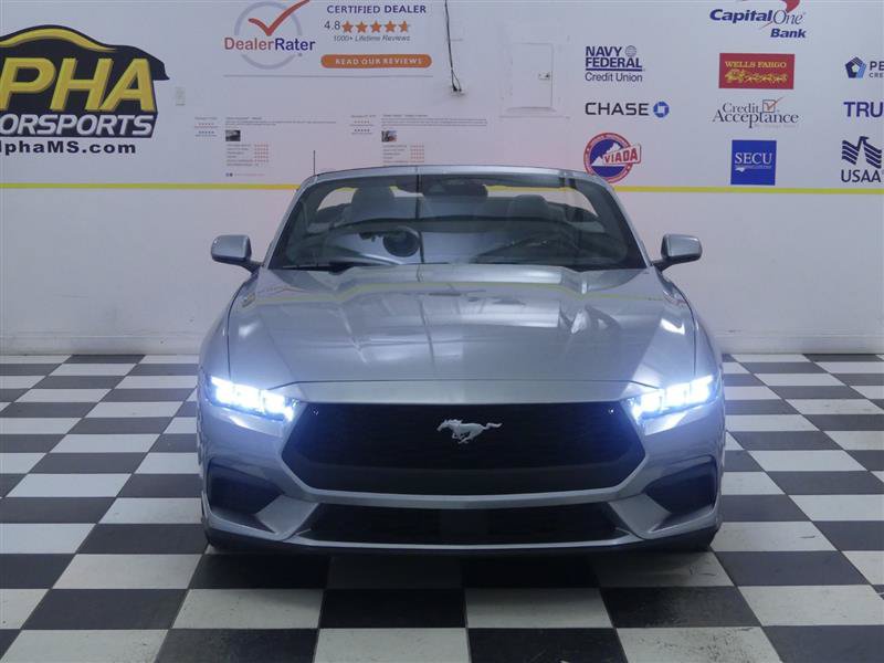 Used 2025 Ford Mustang Premium RWD image 2