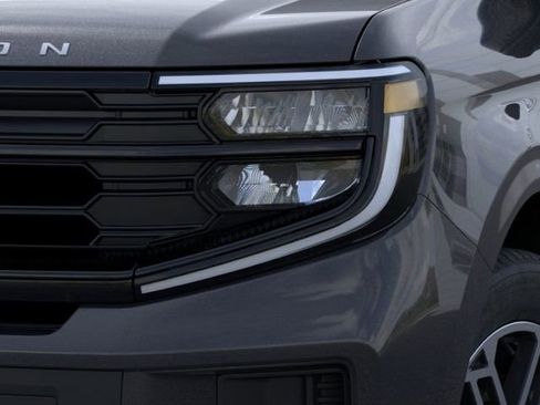 New 2025 Ford Expedition Active image 18