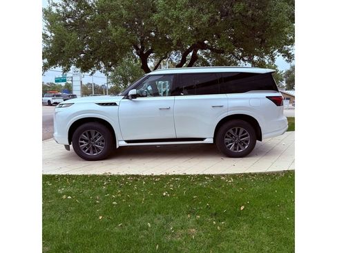 New 2026 INFINITI QX80 Pure RWD image 9