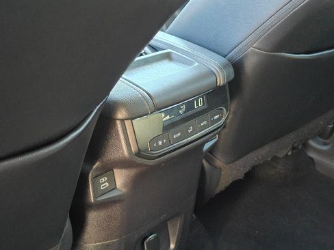 Used 2024 Toyota Grand Highlander XLE image 28