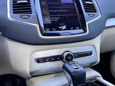 Used 2018 Volvo XC90 T6 Momentum w/ Convenience Package image 35