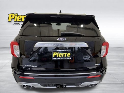 Used 2020 Ford Explorer Platinum w/ Premium Technology Package image 3
