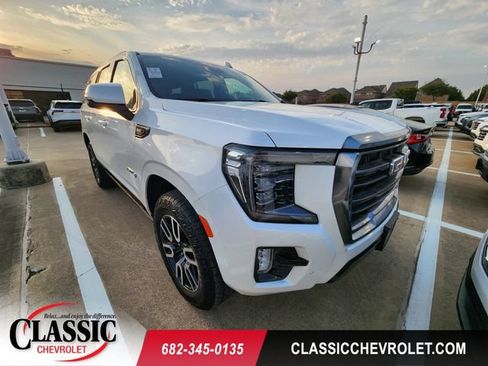 Used 2024 GMC Yukon AT4 w/ Technology Package AWD/4WD image 1