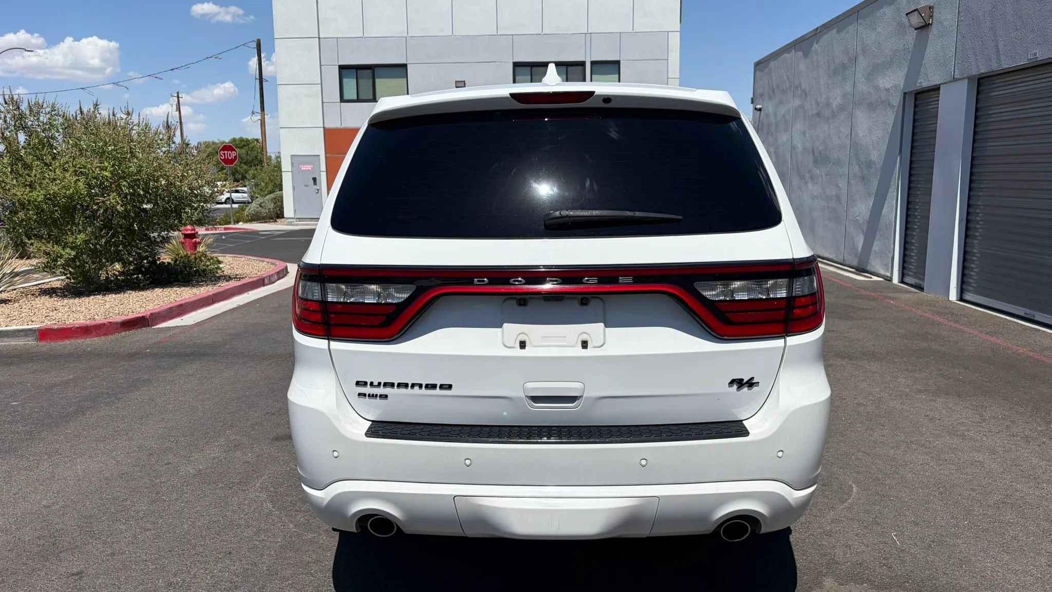 Used 2017 Dodge Durango R/T w/ Technology Group AWD/4WD image 4
