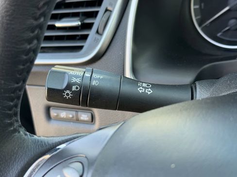 Used 2023 Nissan Murano SV image 13