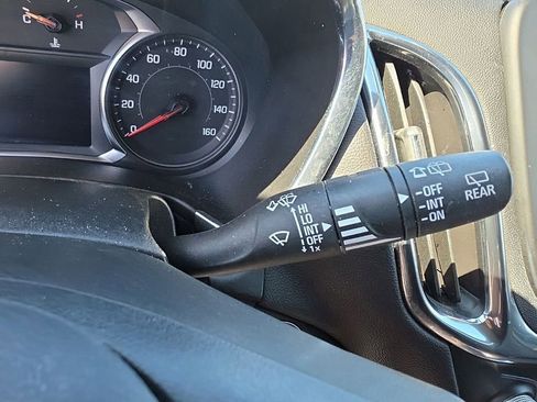 Used 2023 Chevrolet Equinox LT AWD/4WD image 14