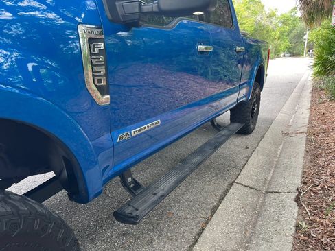 Used 2021 Ford F250 Lariat w/ Tremor Off-Road Package AWD/4WD image 15