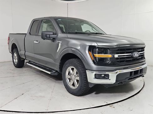 Used 2024 Ford F150 XLT w/ FX4 Off-Road Package image 8