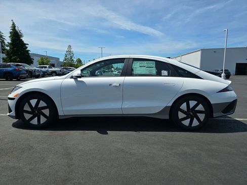 New 2025 Hyundai Ioniq 6 SE image 7