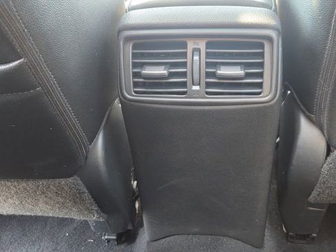 Used 2016 Nissan Rogue SL w/ SL Premium Package FWD image 18