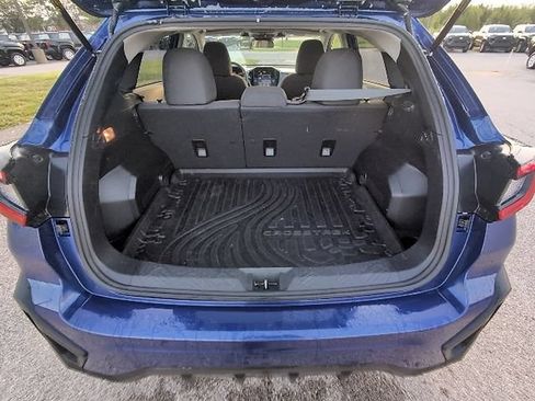Used 2025 Subaru Crosstrek 2.5i Premium AWD/4WD image 10