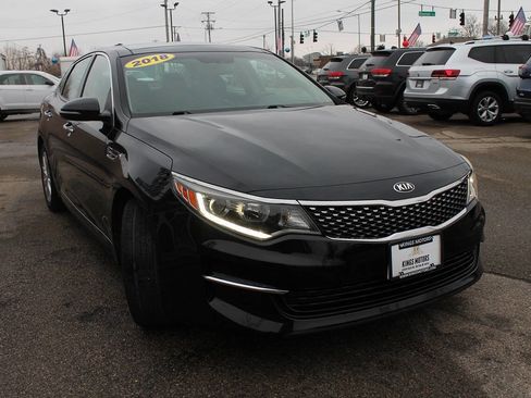 Used 2018 Kia Optima EX w/ Premium Package image 7