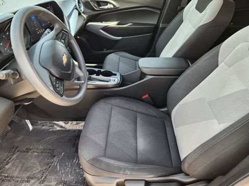 Certified 2024 Chevrolet Trax LS FWD image 12