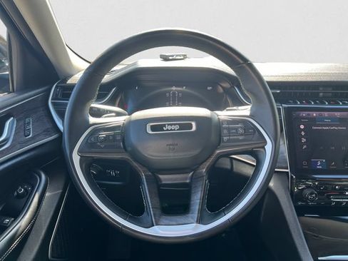 Used 2022 Jeep Grand Cherokee L Limited w/ Luxury Tech Group II AWD/4WD image 12