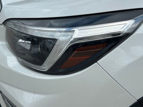 Used 2021 Subaru Forester Touring image 10