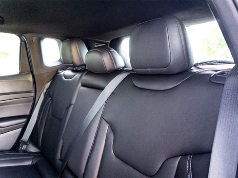 Used 2026 Jeep Compass Limited image 17