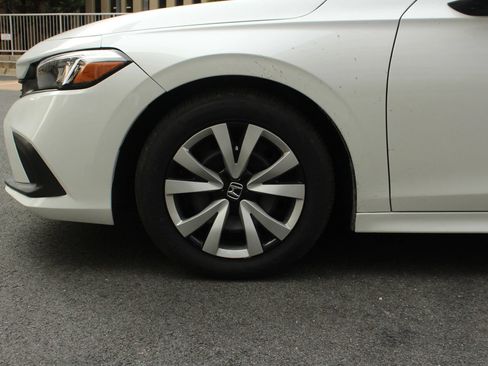 Used 2022 Honda Civic LX image 11