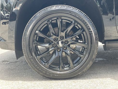 Used 2021 Cadillac Escalade ESV Sport w/ Driver Assist Tech Package AWD/4WD image 44