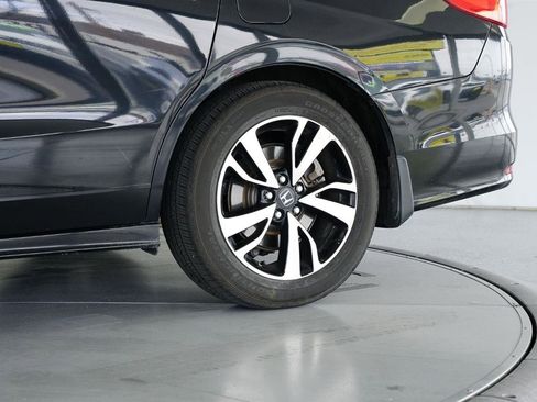 Used 2018 Honda Odyssey Elite image 5