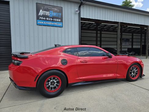 Used 2017 Chevrolet Camaro ZL1 RWD image 18
