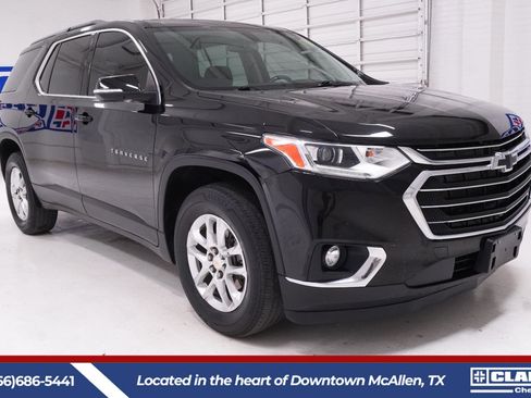 Used 2021 Chevrolet Traverse LT FWD image 3
