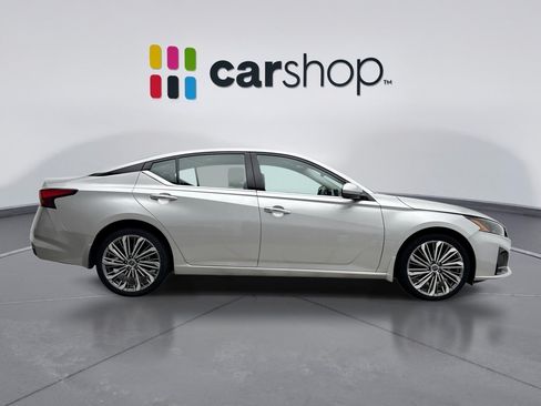 Used 2023 Nissan Altima 2.5 SL AWD/4WD image 6