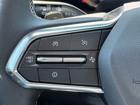 New 2026 Chevrolet Traverse LT w/ Sun and Wheel Package image 17