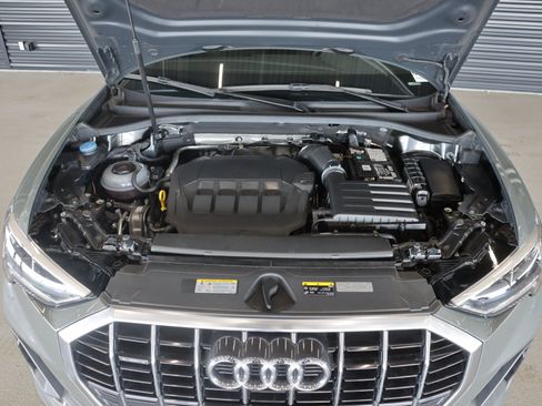 Used 2025 Audi Q3 2.0T Premium AWD/4WD image 4