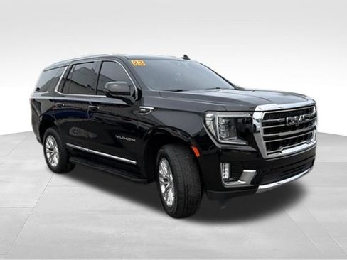 Certified 2023 GMC Yukon SLT w/ SLT Premium Package AWD/4WD image 7