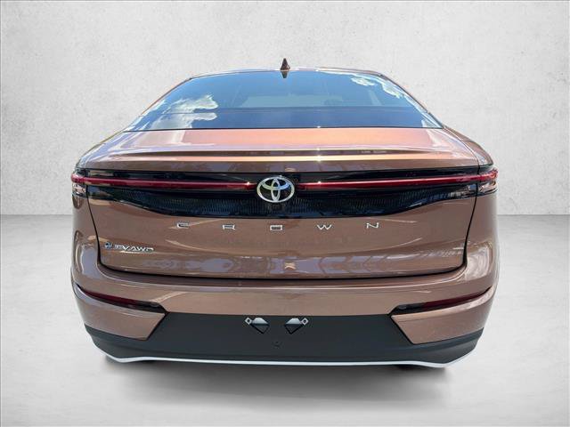 Used 2026 Toyota Crown AWD/4WD image 4