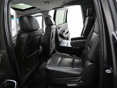 Used 2015 Chevrolet Suburban LTZ image 22