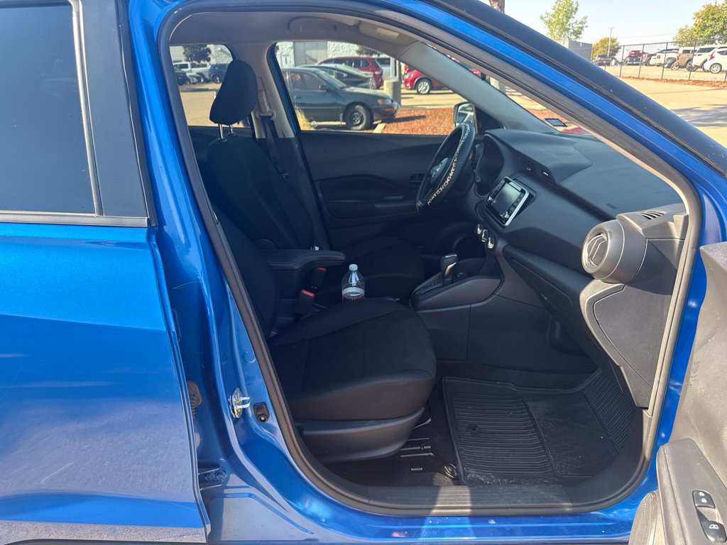 Certified 2025 Nissan Kicks Play S FWD image 20