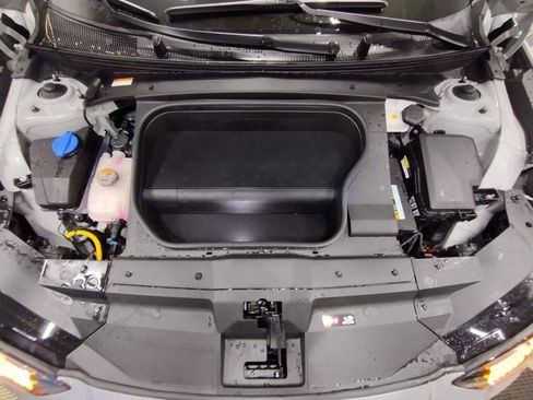 Certified 2025 Hyundai Ioniq 6 SEL image 9