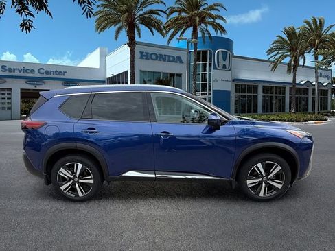 Used 2021 Nissan Rogue Platinum FWD image 9