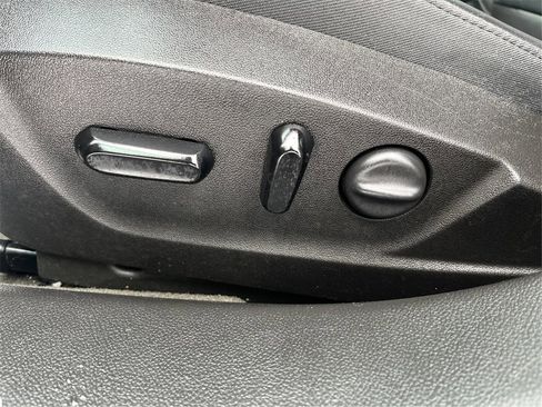 Used 2017 Buick Regal Sport Touring image 45