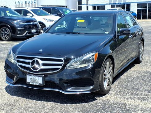 Used 2014 Mercedes-Benz E 350 4MATIC Sedan image 3