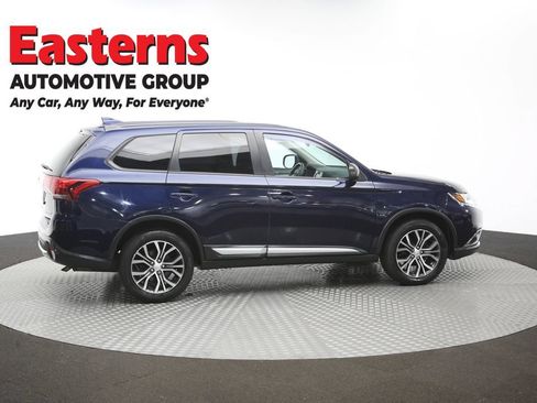 Used 2018 Mitsubishi Outlander AWD image 41