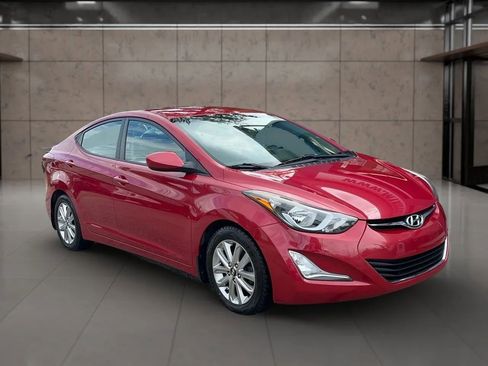 Used 2015 Hyundai Elantra SE w/ Option Group 02 FWD image 1