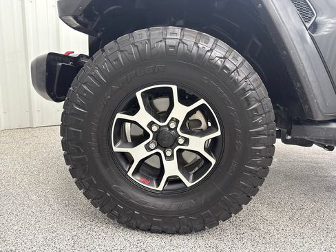 Used 2021 Jeep Wrangler Unlimited Rubicon AWD/4WD image 10